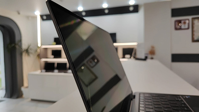 Samsung Galaxy Book3 360 13 i7-1360P 16 GB SSD 512GB